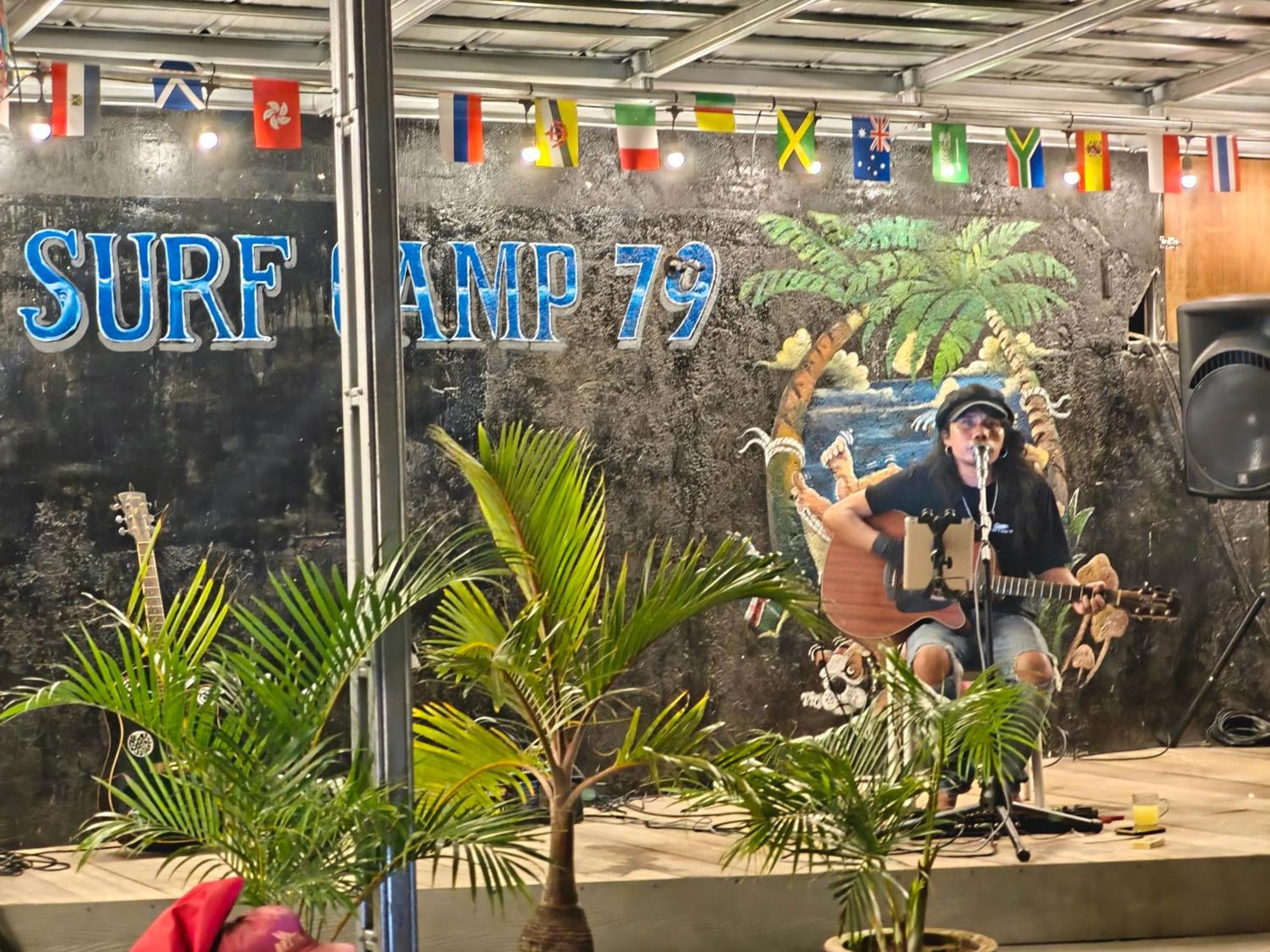 Surf Camp 79 Hotel Kuta  Exterior foto
